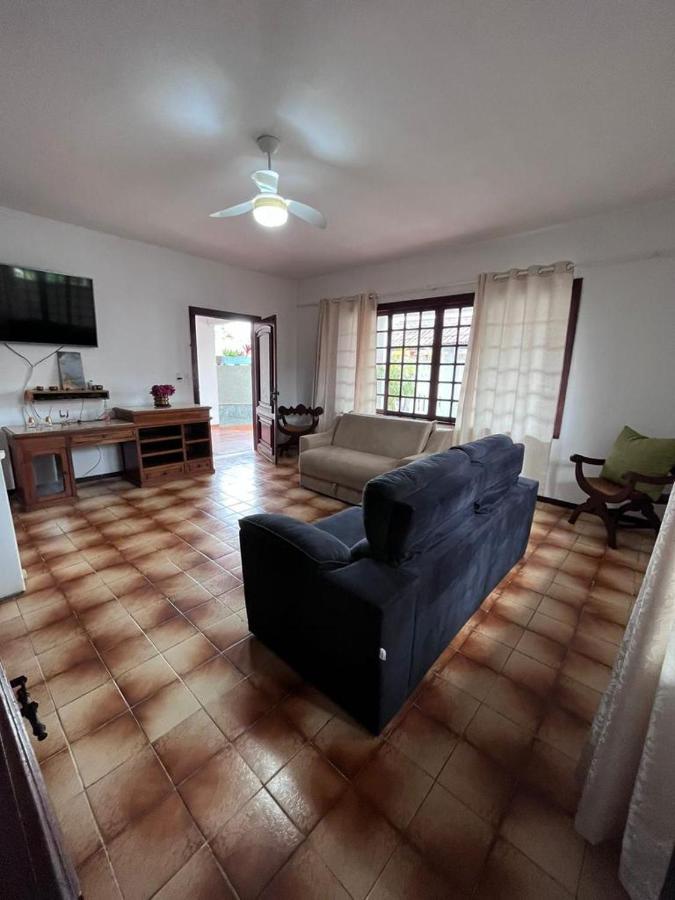 Casa Aconchegante No Pero Prox E Comercio